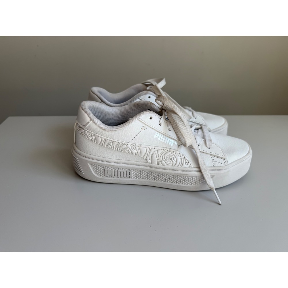 Puma‎ Smash Platform V3 White Silver Rose Floral Embossed Sneakers Womens 7.5